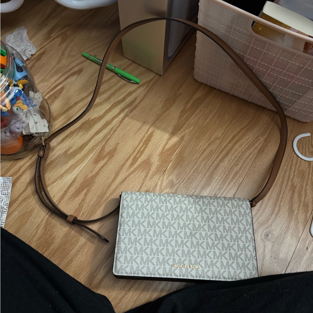 Brand new- Michael Kors Cream and Brown Monogram Bag